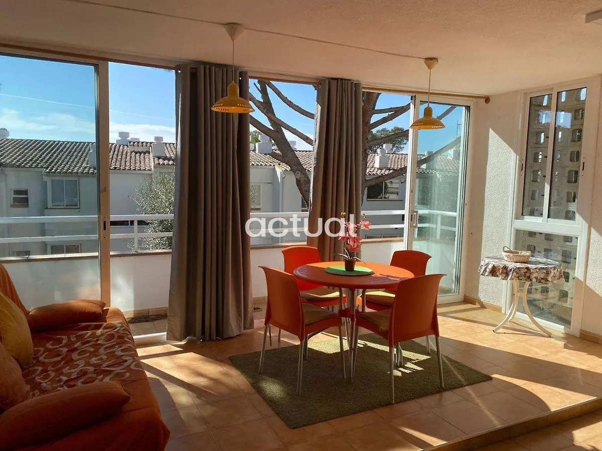 Politur J-30 Apartman Platja d'Aro