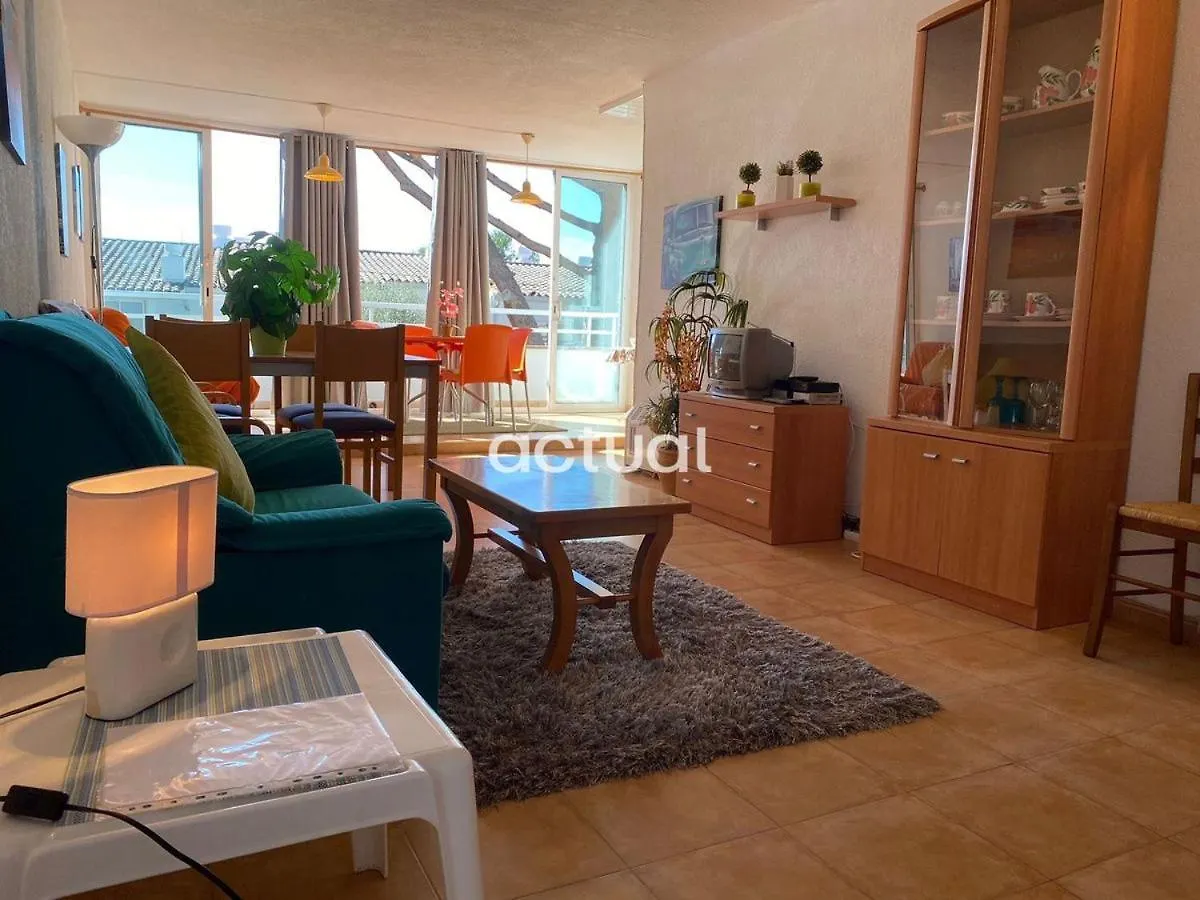 Politur J-30 Apartman Platja d'Aro
