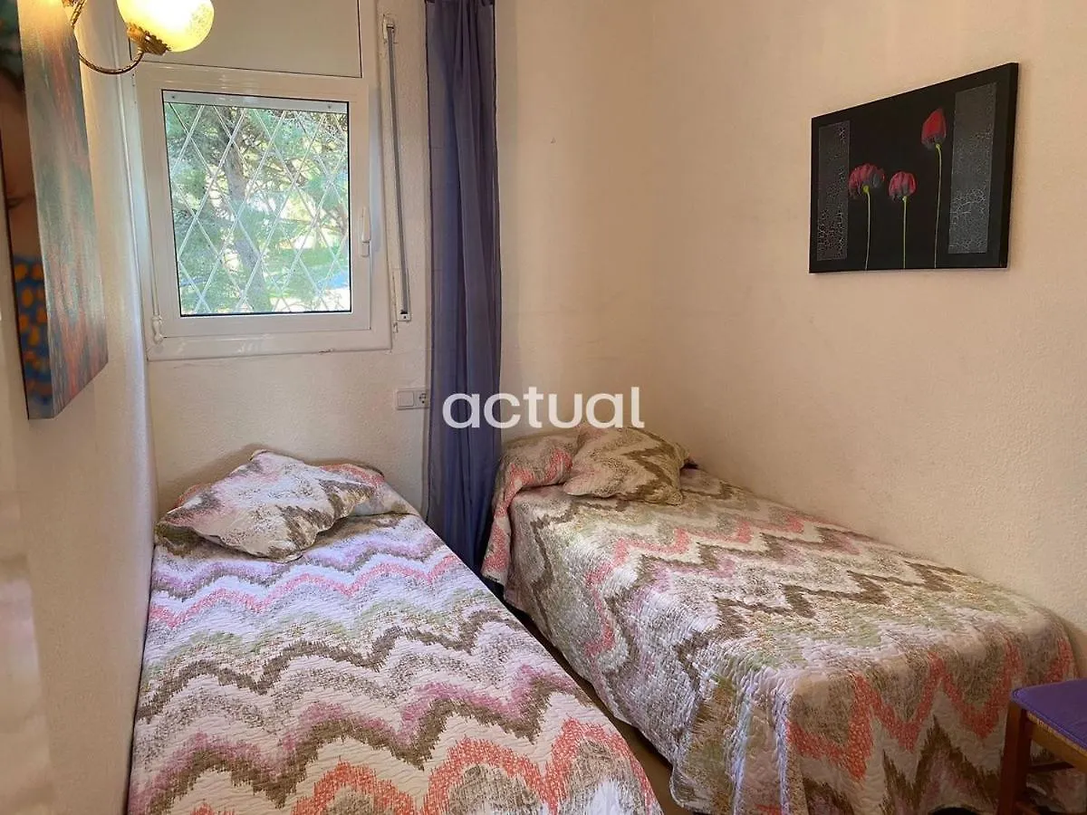 Politur J-30 Apartman Platja d'Aro